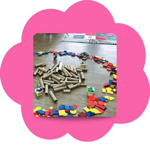 Tempos da infância. Um guia para educadores que valorizam o brincar, a curiosidade e o desenvolvimento integral.